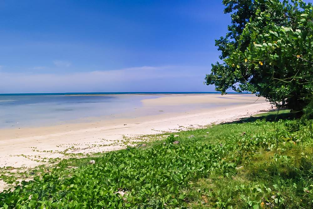 L122 Земля в Хуа Танон — пляжный участок